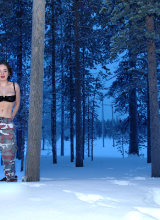 astree-very-hot-holidays-in-deep-north/3.jpg